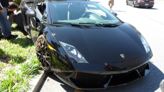 Man wrecks Twin-Turbo Lamborghini Gallardo, blames his shoes